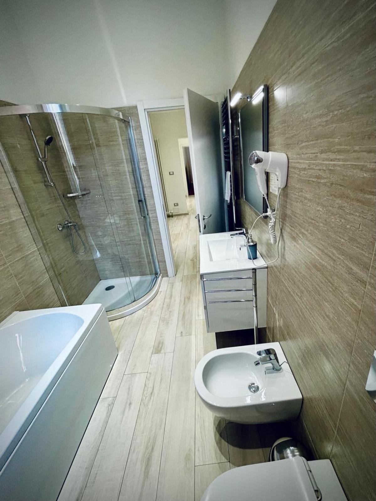 Centro Storico Suites 페라라 외부 사진